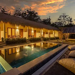  Guest house Made 02 Balangan & Warung Made Indonesia