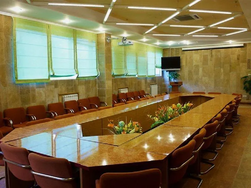 Planeta Hotel Mińsk 3*,
